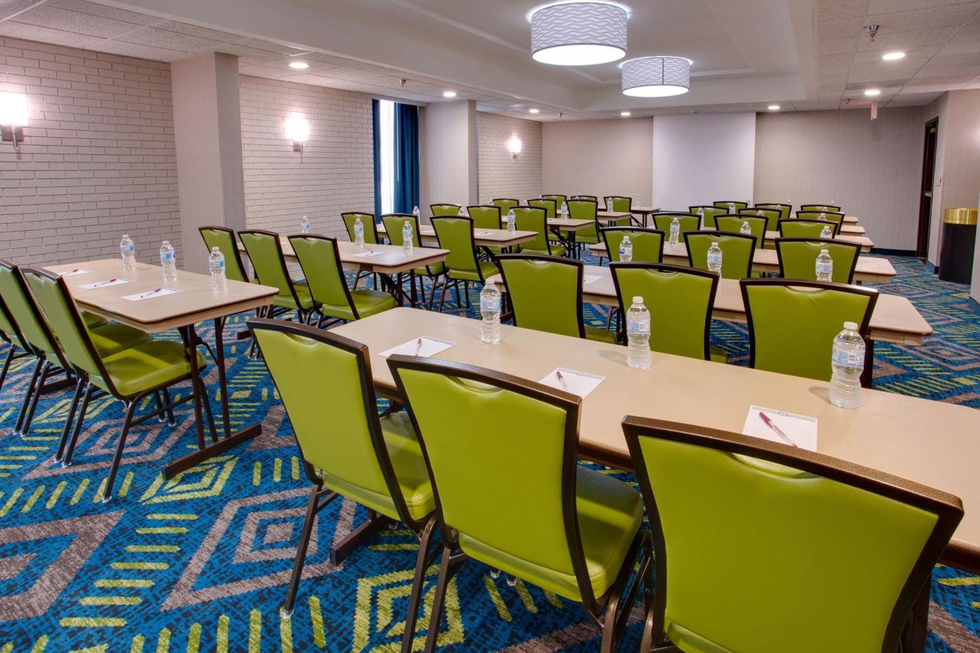 Drury Inn & Suites Nashville Airport ภายนอก รูปภาพ