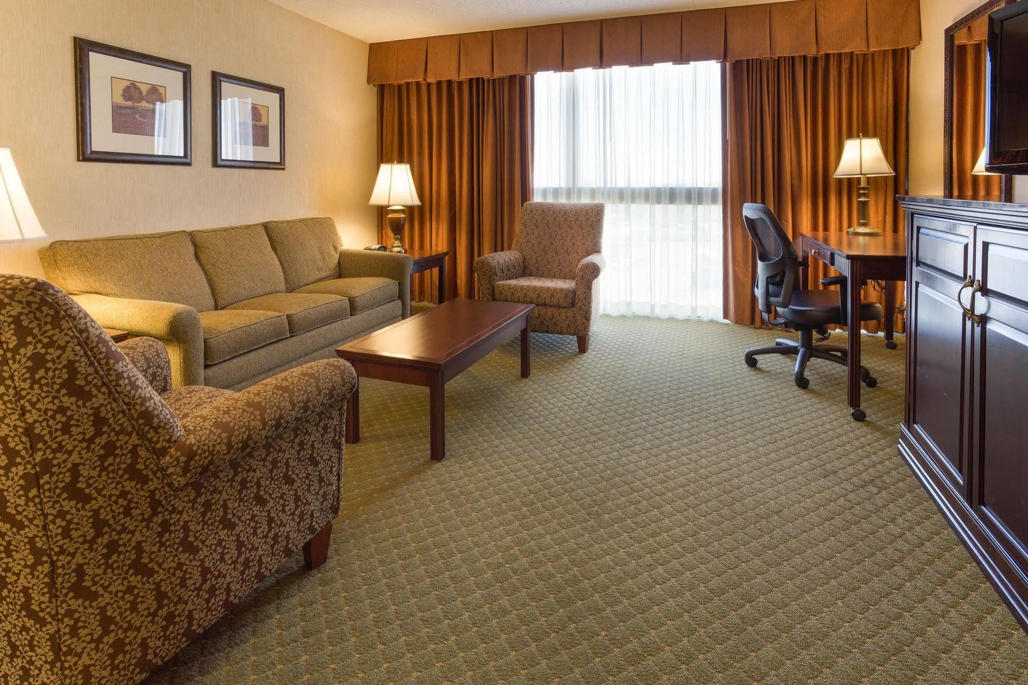 Drury Inn & Suites Nashville Airport ภายนอก รูปภาพ