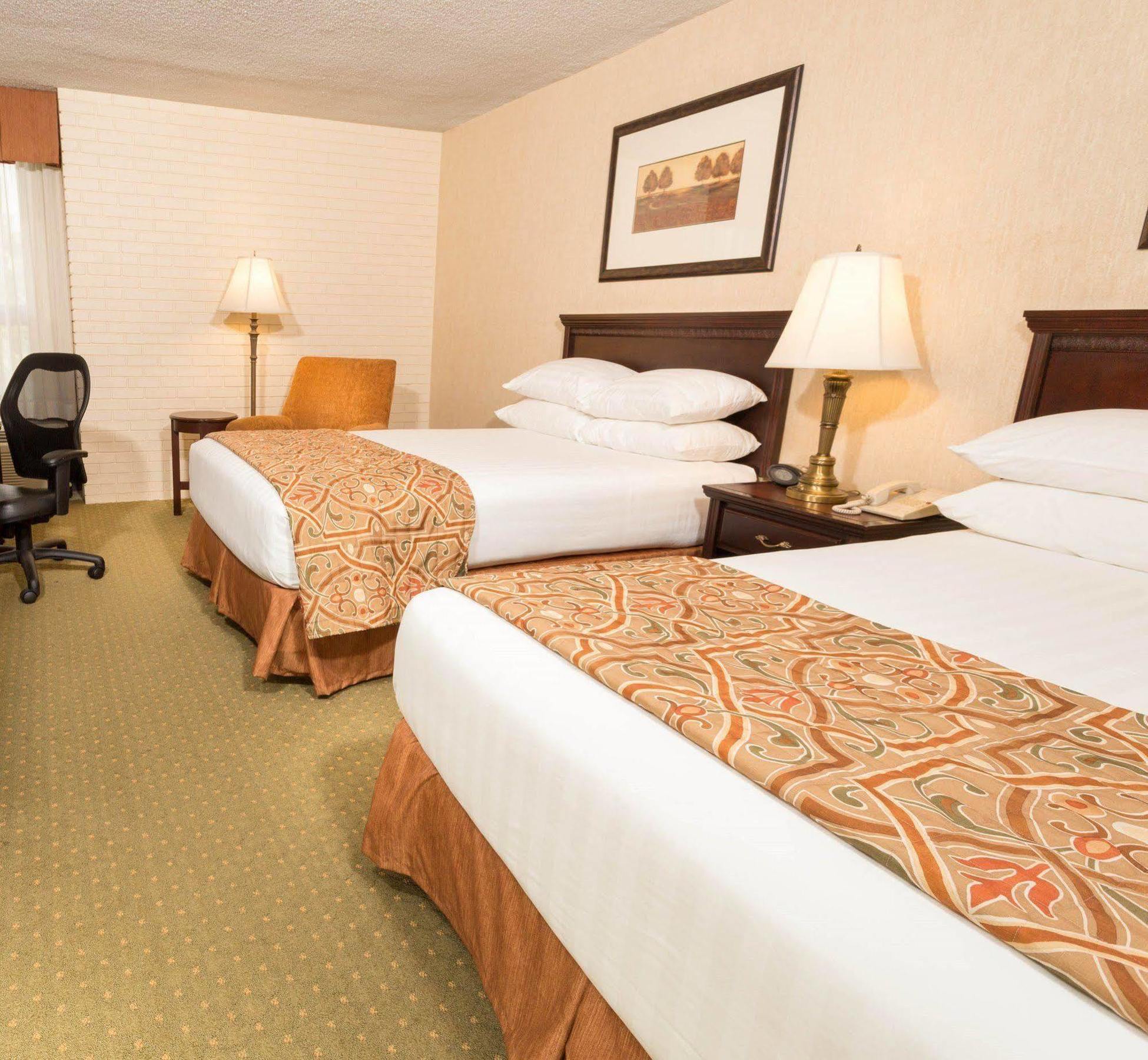 Drury Inn & Suites Nashville Airport ภายนอก รูปภาพ